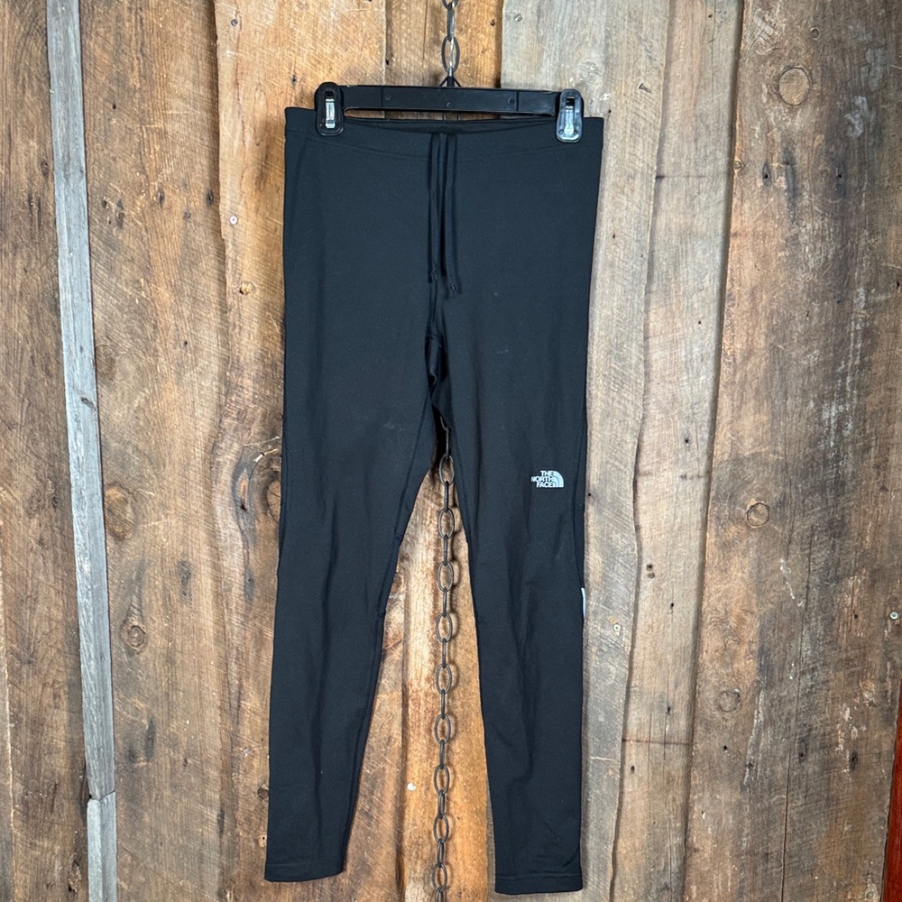 The North Face Jet Black Active Leggings